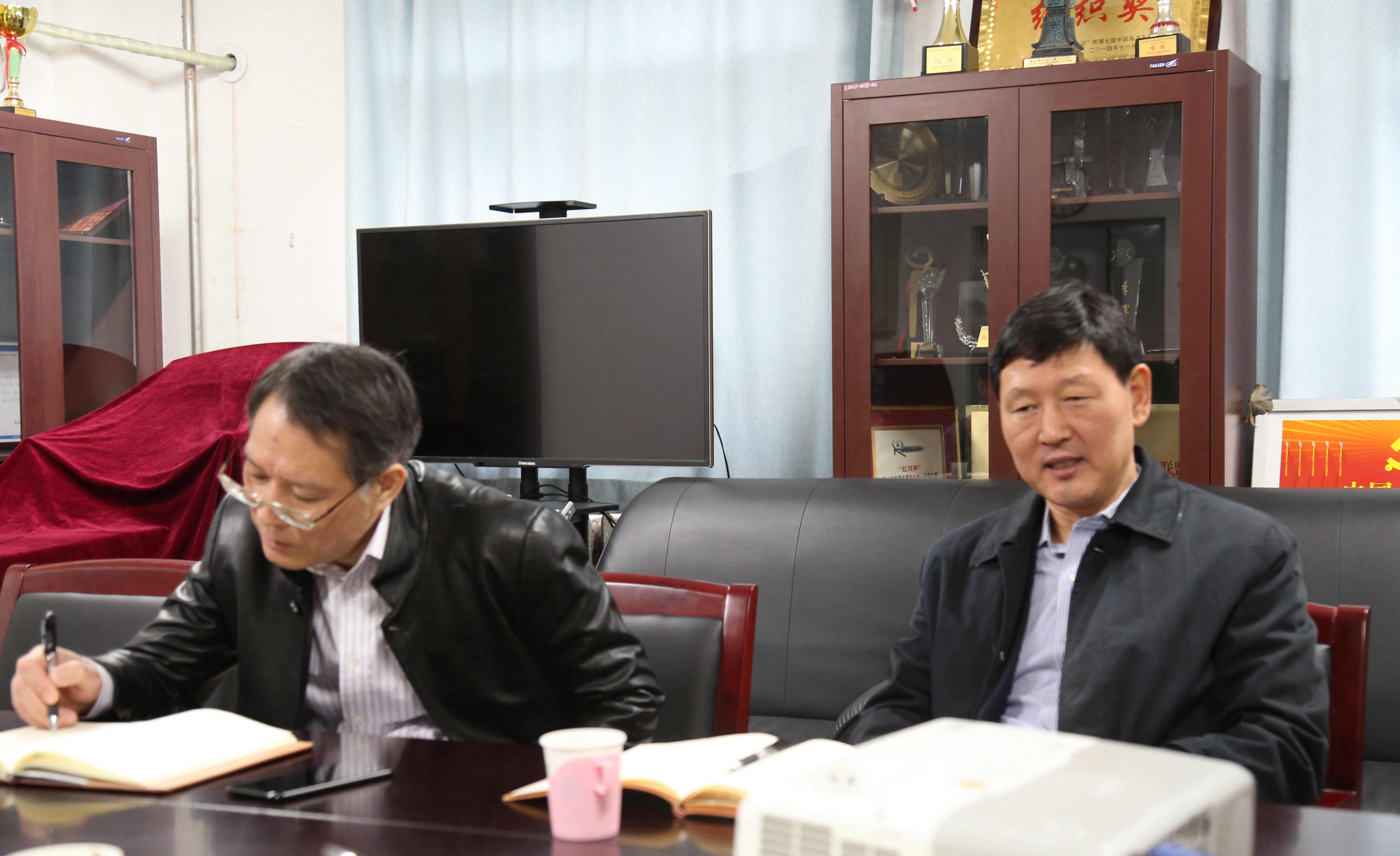 薛庆国副书记、副董事长赴​williamhill中国官方网站调研工作